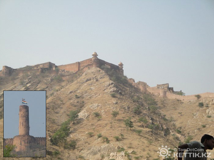 Древняя крепость с индийским гарнизоном
