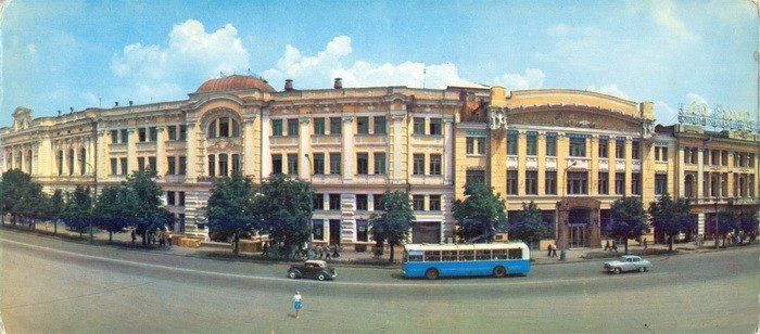 Площадь Тевелева