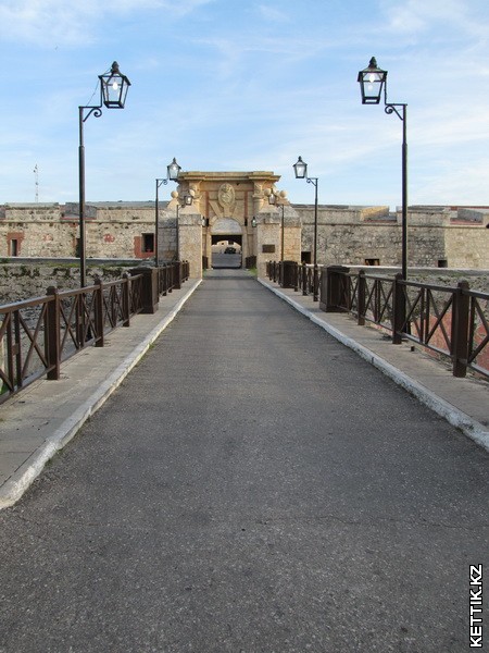 Мост в крепость