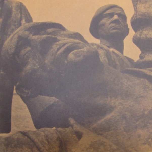 Памятник в Бухенвальде