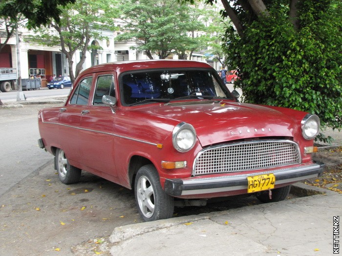 Ford Consul