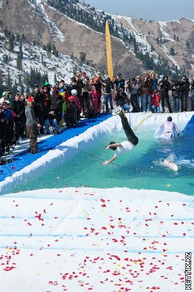 Red Bull Jump and Freeze