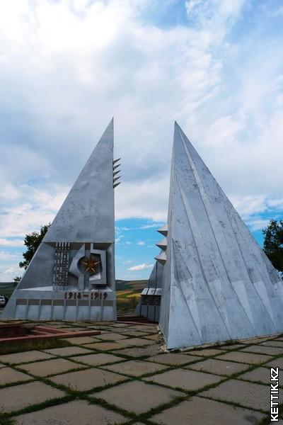 Мемориал Черкасская оборона