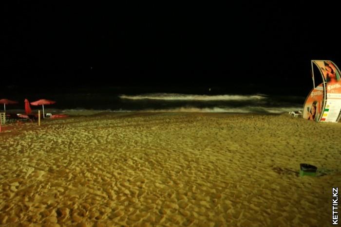 Ночь на пляже