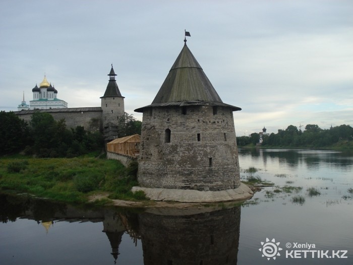 Слияние Великой Псковы